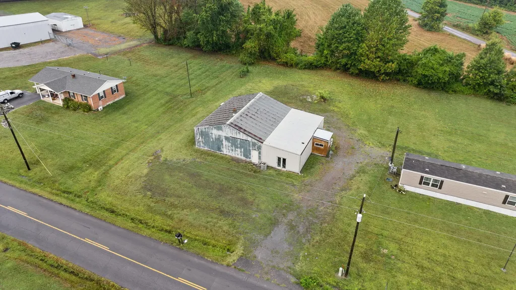59 State Highway 1611 Russell Springs KY 42642