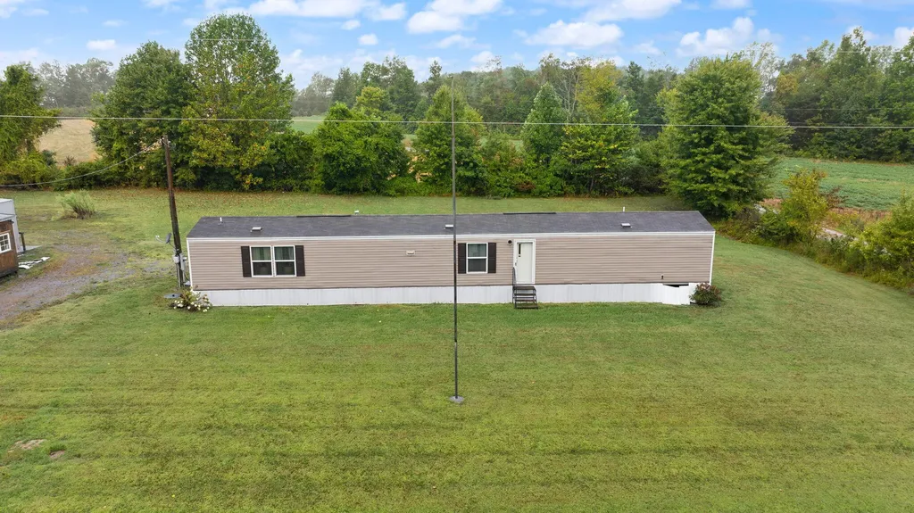59 State Highway 1611 Russell Springs KY 42642