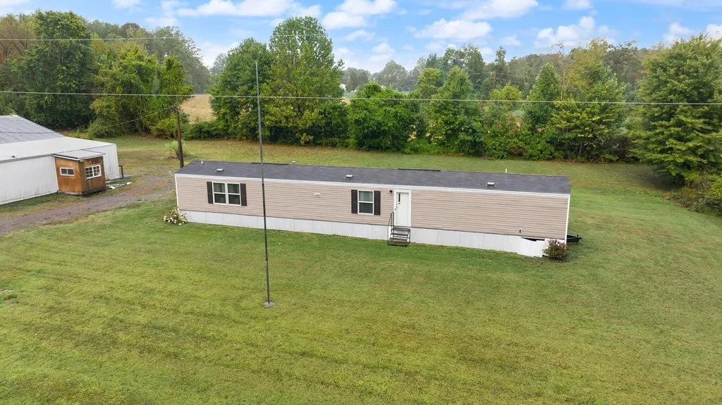 59 State Highway 1611 Russell Springs KY 42642