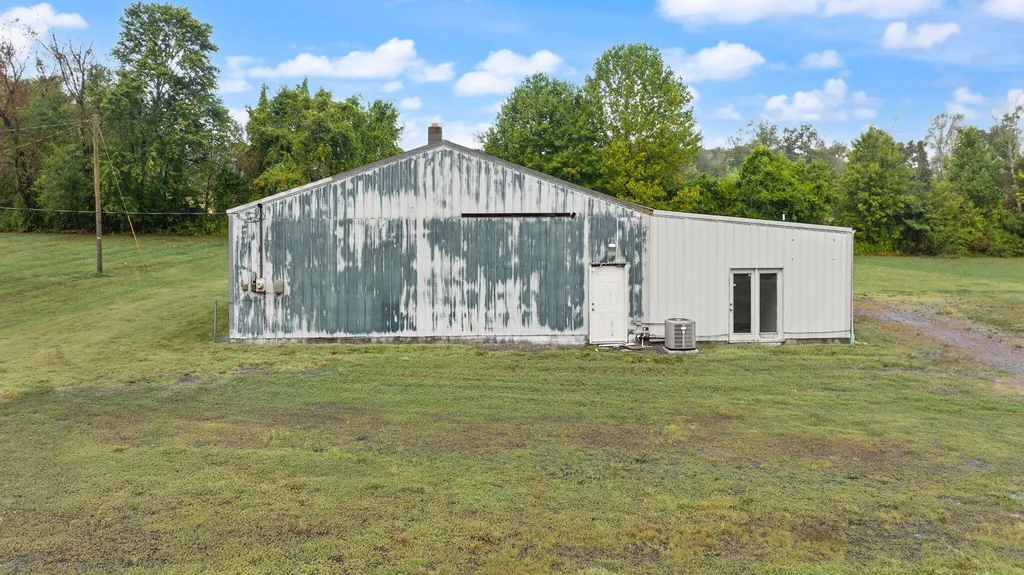 59 State Highway 1611 Russell Springs KY 42642