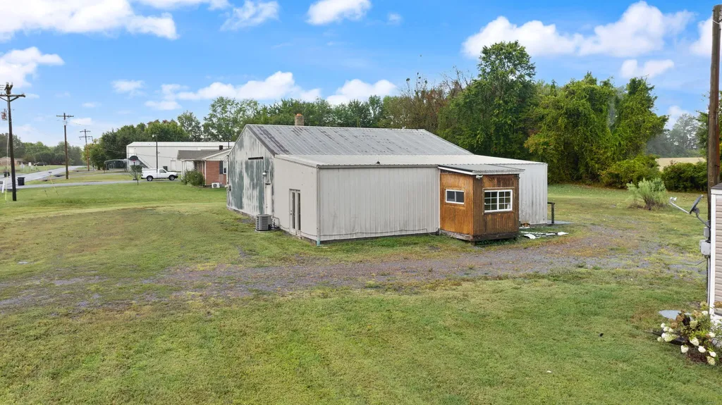 59 State Highway 1611 Russell Springs KY 42642