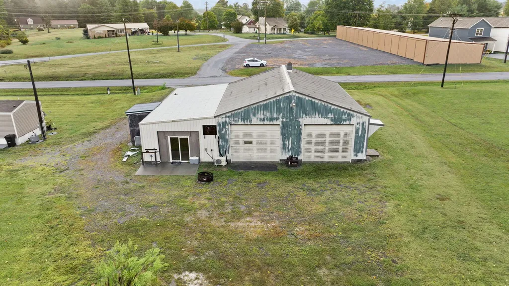 59 State Highway 1611 Russell Springs KY 42642