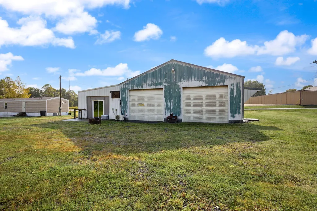59 State Highway 1611 Russell Springs KY 42642