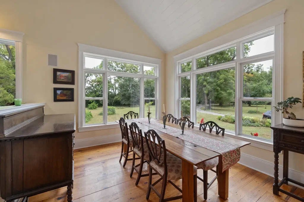 330 Mccracken Pike Versailles KY 40383