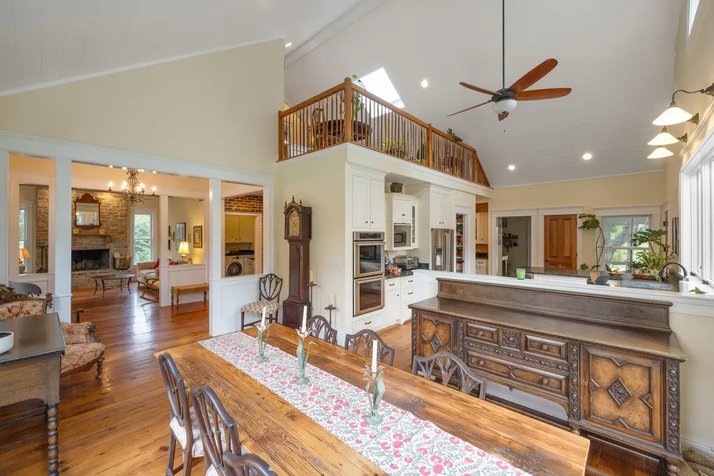 330 Mccracken Pike Versailles KY 40383