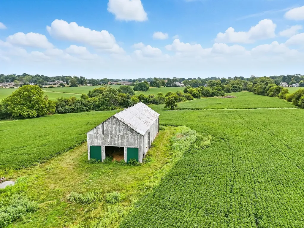 330 Mccracken Pike Versailles KY 40383