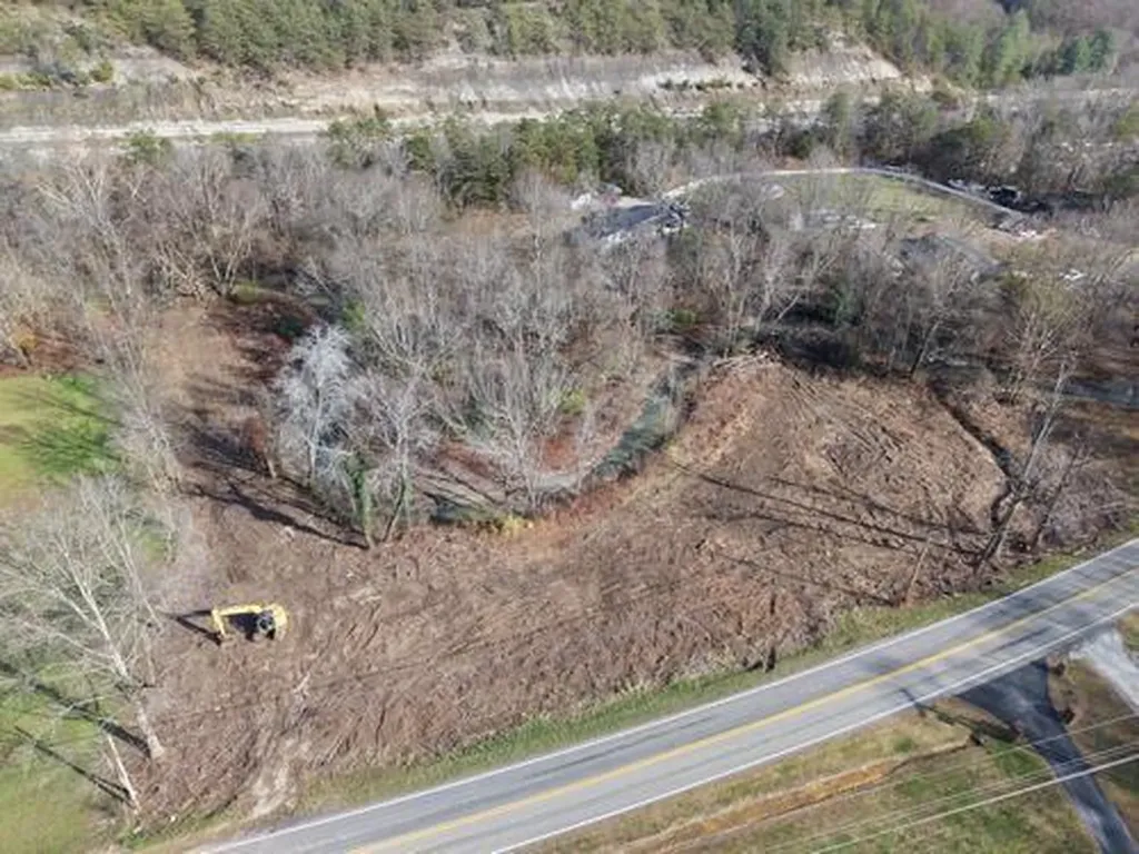 8538 Winchester Road Clay City KY 40312