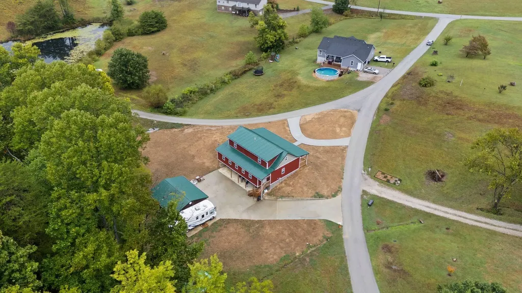 20 Beechwood Drive Irvine KY 40336