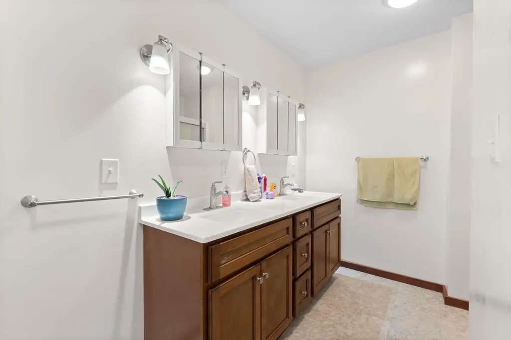 20 Beechwood Drive Irvine KY 40336