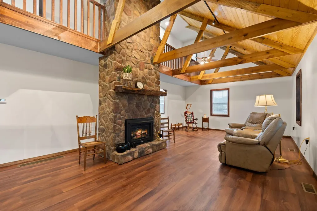 20 Beechwood Drive Irvine KY 40336