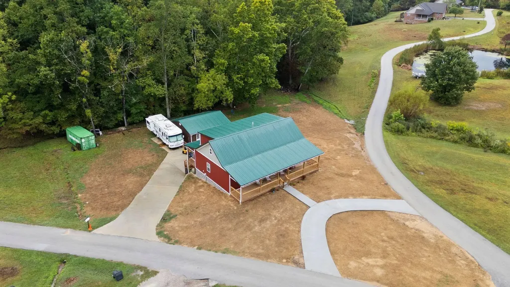 20 Beechwood Drive Irvine KY 40336