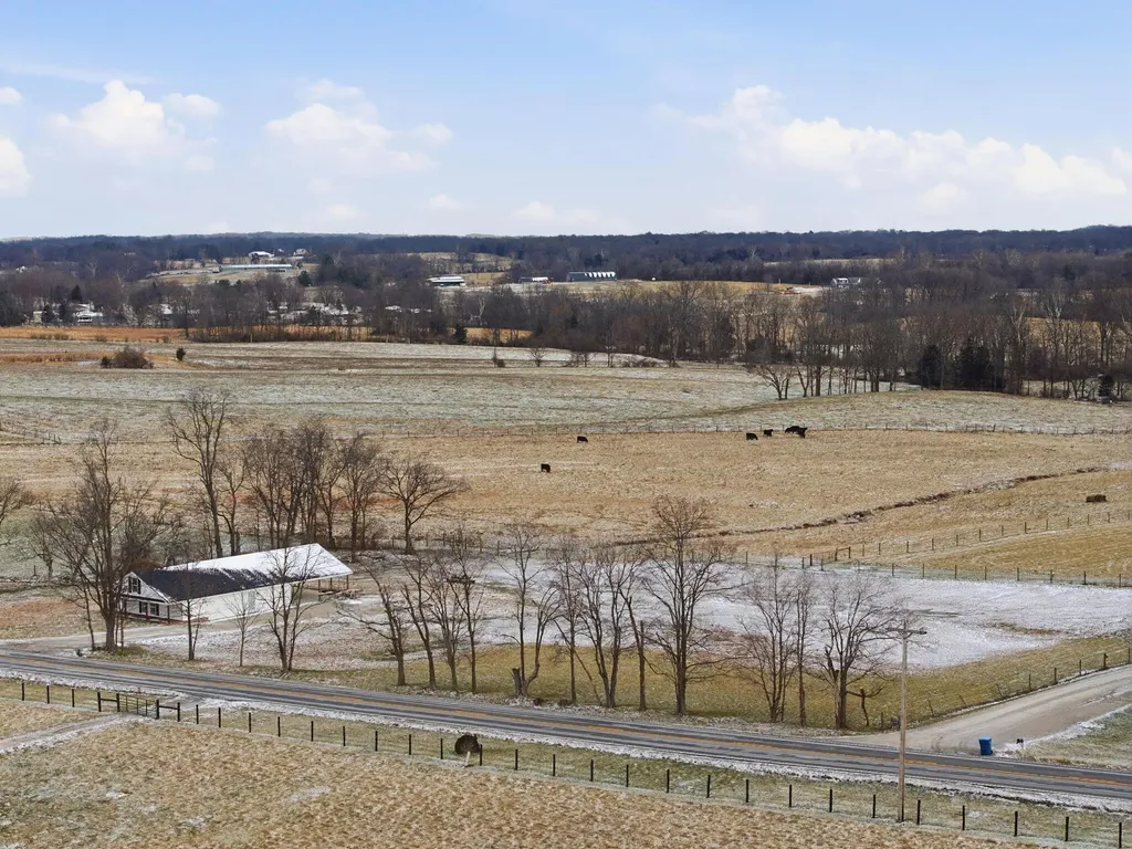 1934 Graefenburg Road Lawrenceburg KY 40342