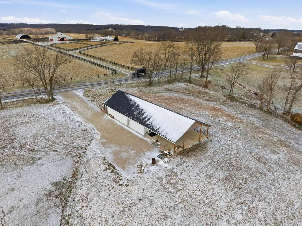 1934 Graefenburg Road Lawrenceburg KY 40342