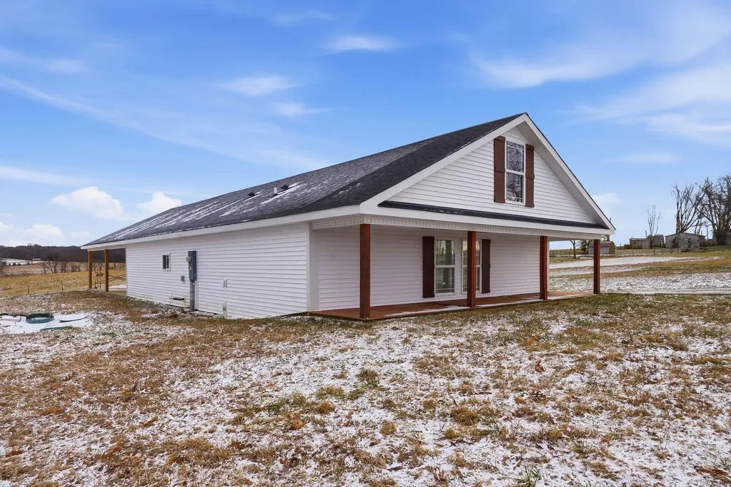 1934 Graefenburg Road Lawrenceburg KY 40342