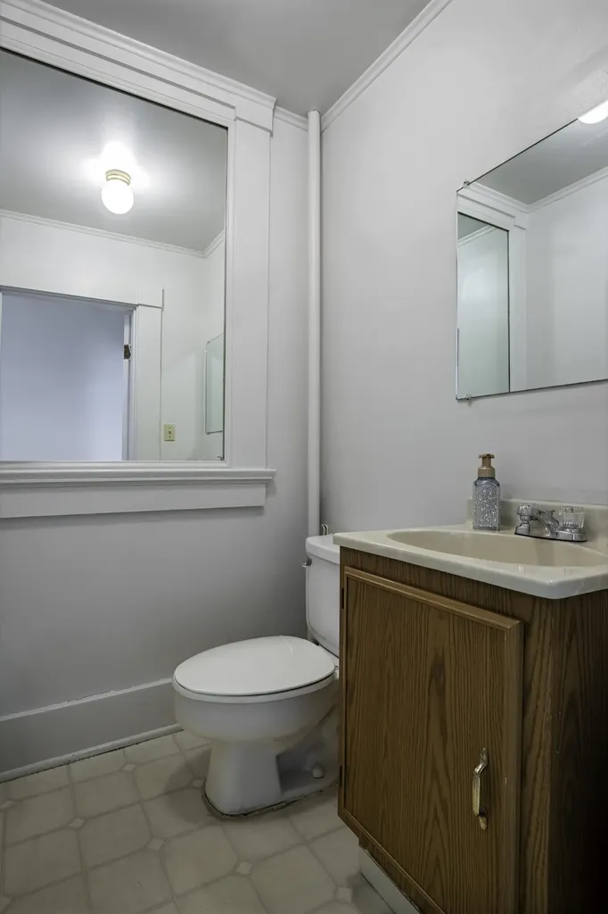 142 N Locust Street Versailles KY 40383
