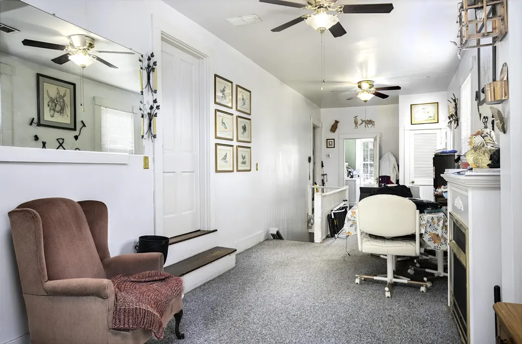 142 N Locust Street Versailles KY 40383