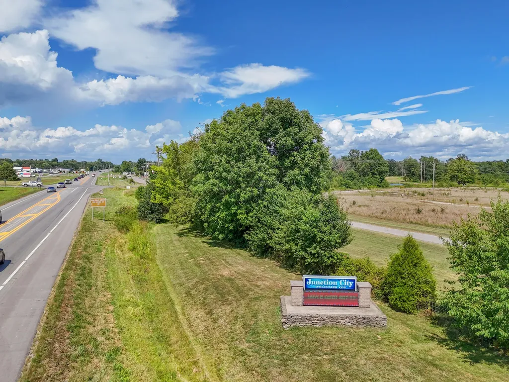 5188 Us-127 Junction City KY 40440