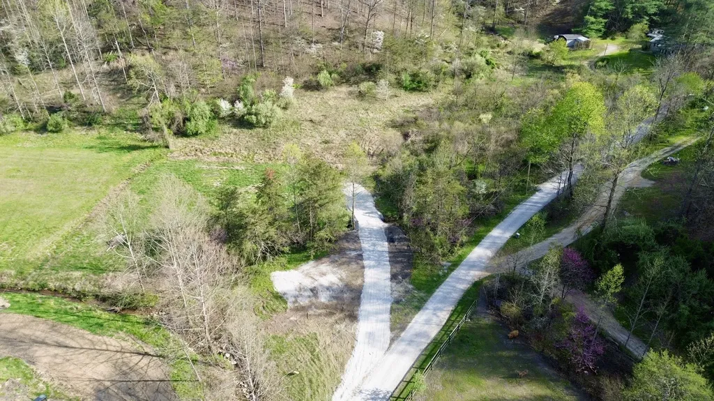 18A Hall Road Grayson KY 41143