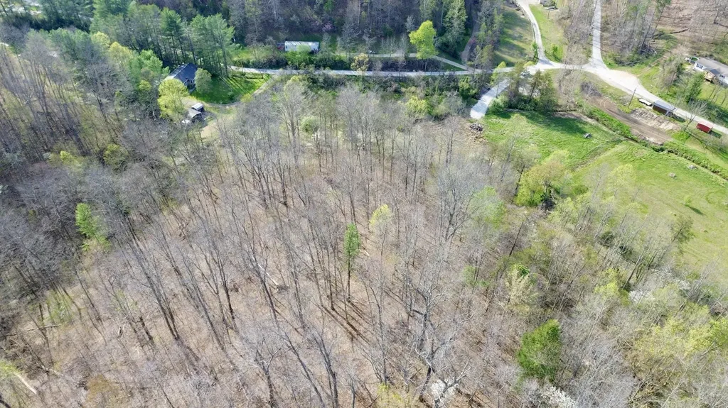 18A Hall Road Grayson KY 41143