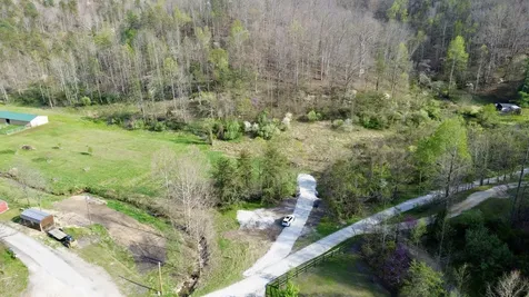 18A Hall Road Grayson KY 41143