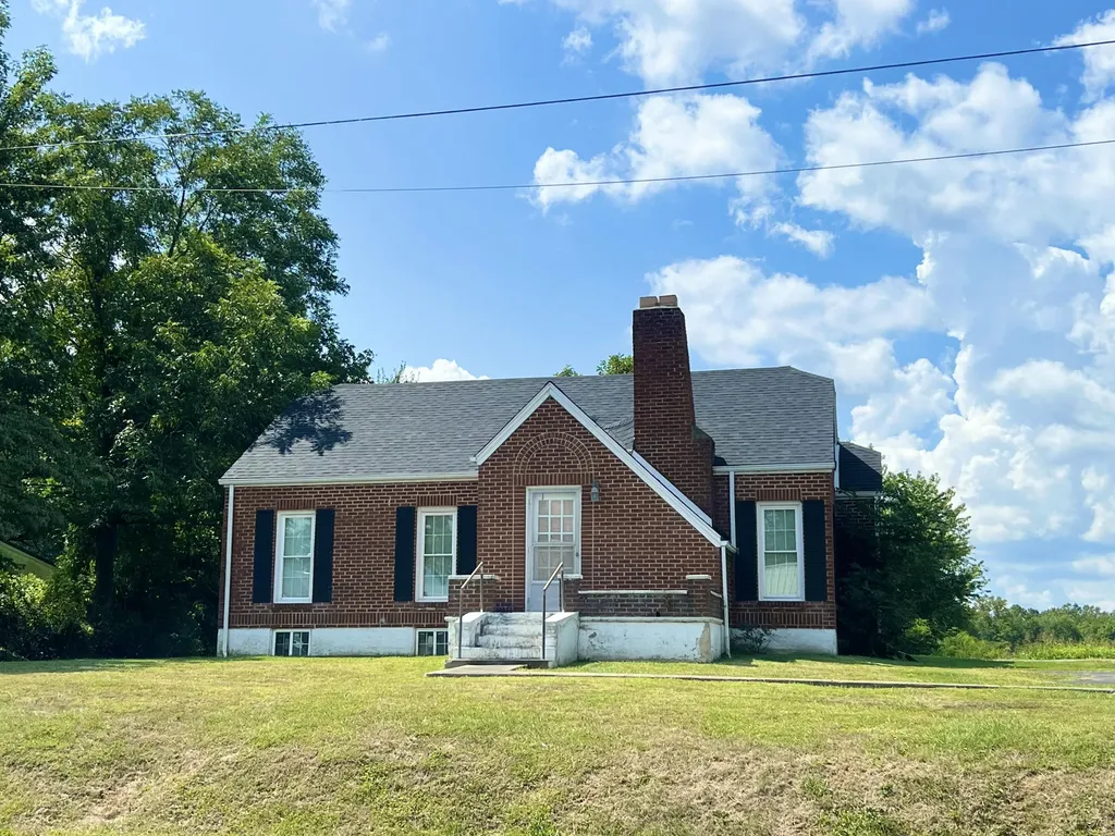 87 Jamestown Street Russell Springs KY 42642