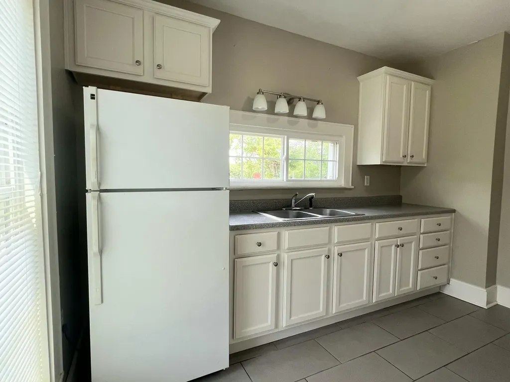 87 Jamestown Street Russell Springs KY 42642