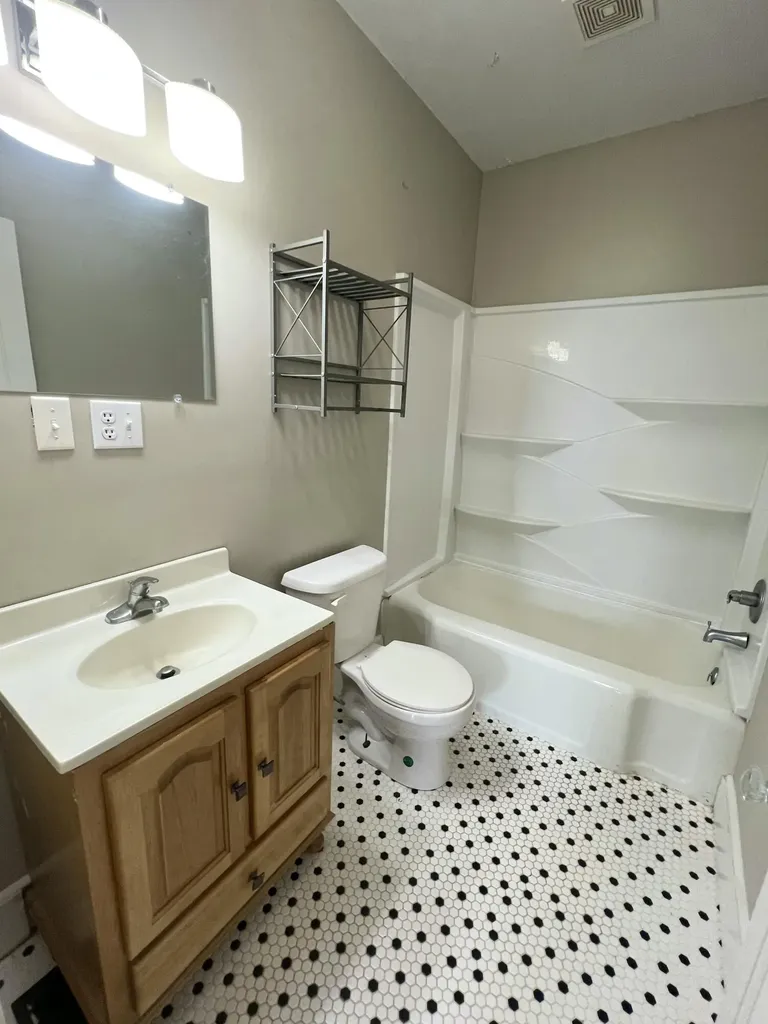 87 Jamestown Street Russell Springs KY 42642