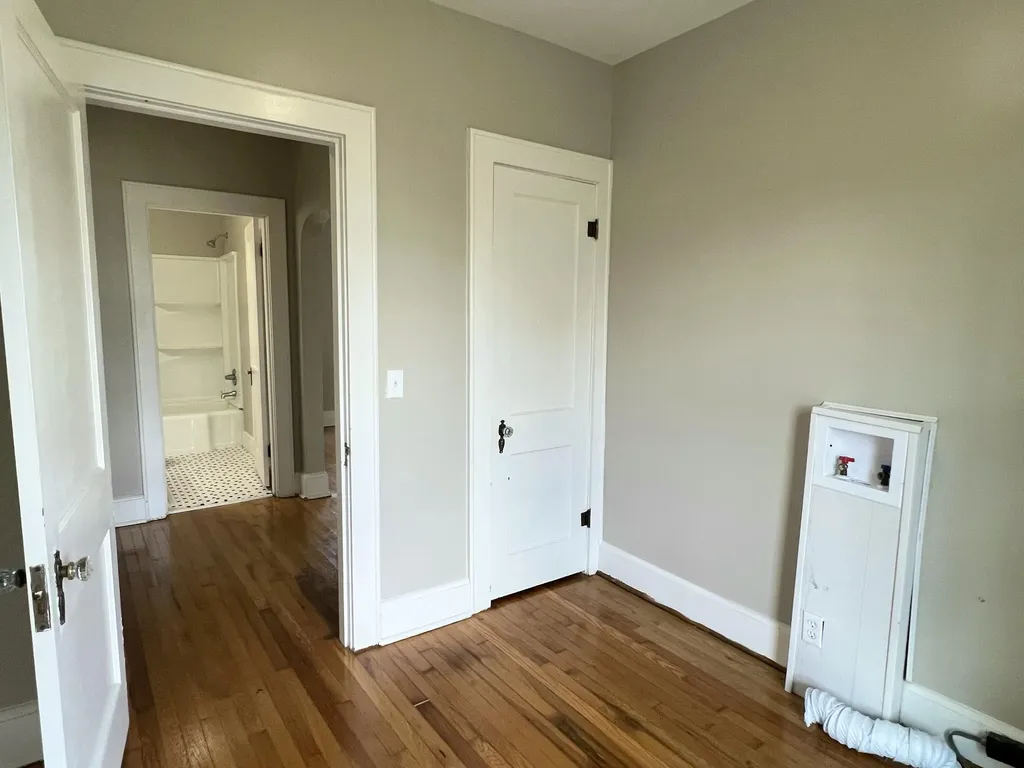 87 Jamestown Street Russell Springs KY 42642