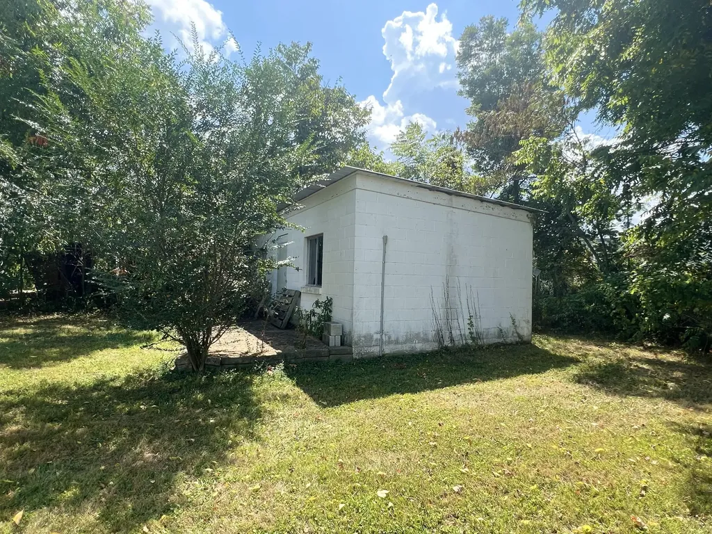 87 Jamestown Street Russell Springs KY 42642