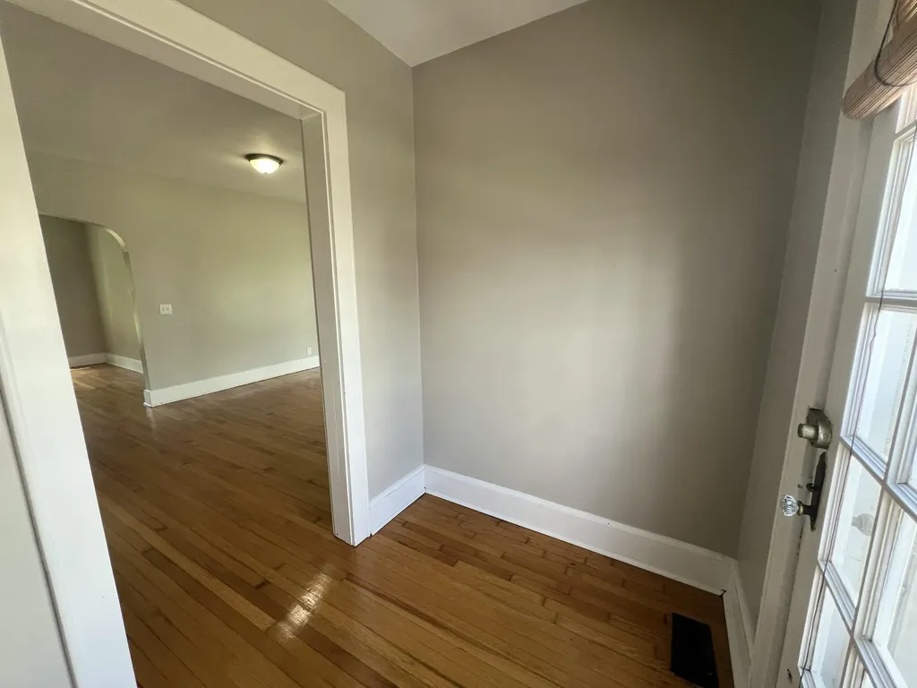 87 Jamestown Street Russell Springs KY 42642
