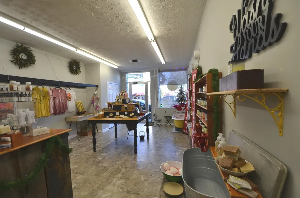 120 S Main Street Harrodsburg KY 40330