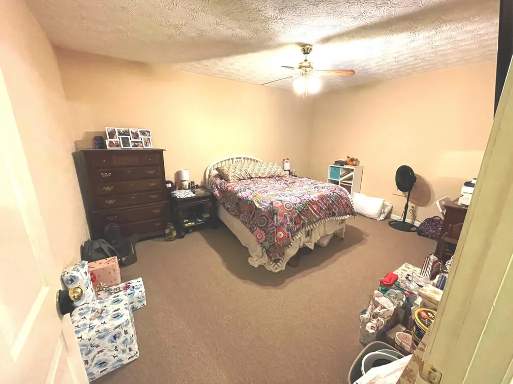 120 S Main Street Harrodsburg KY 40330