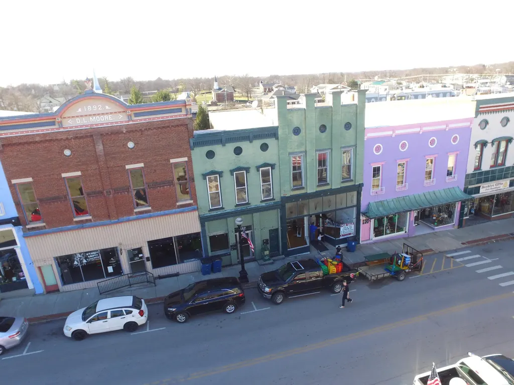120 S Main Street Harrodsburg KY 40330