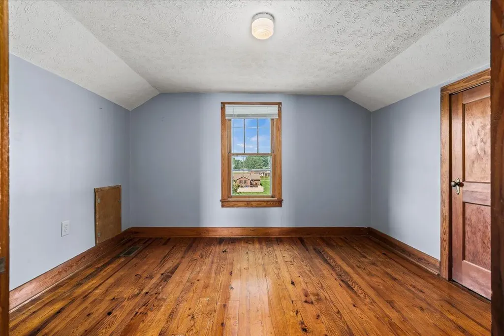 660 Fogg Pike Mt Sterling KY 40353