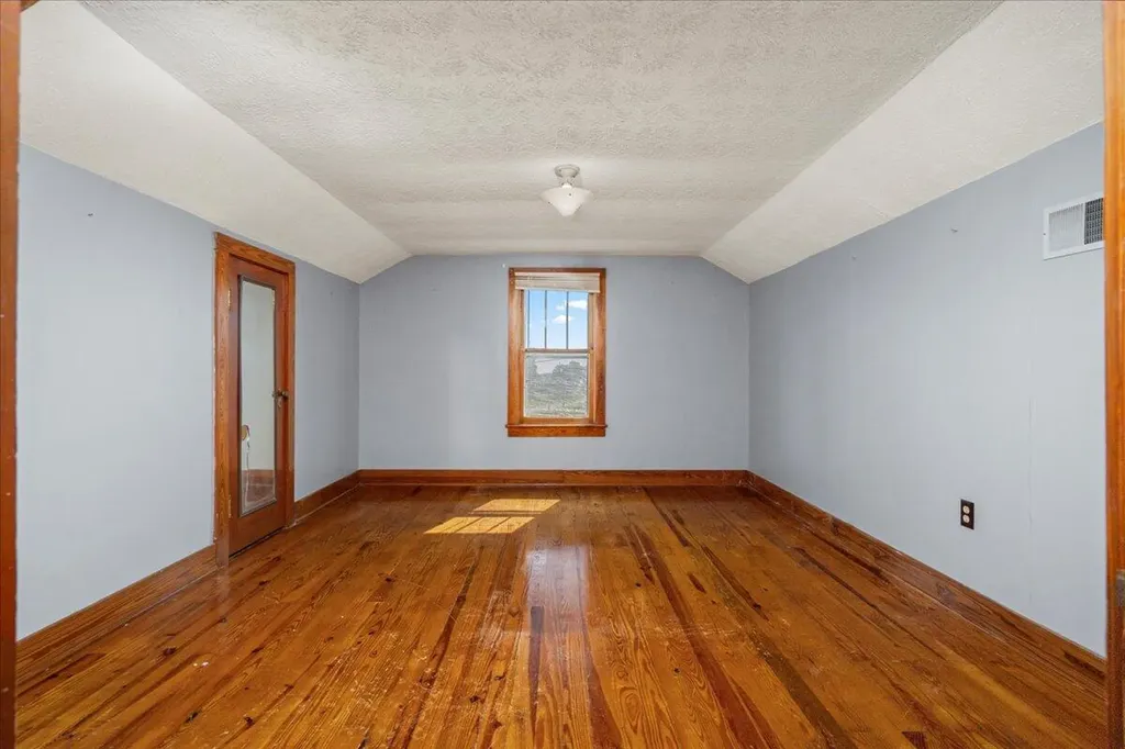 660 Fogg Pike Mt Sterling KY 40353