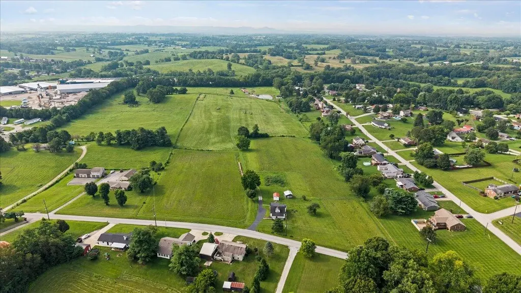660 Fogg Pike Mt Sterling KY 40353