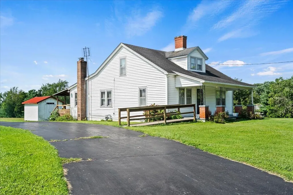 660 Fogg Pike Mt Sterling KY 40353