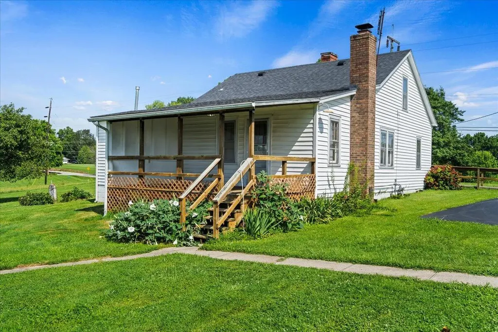 660 Fogg Pike Mt Sterling KY 40353