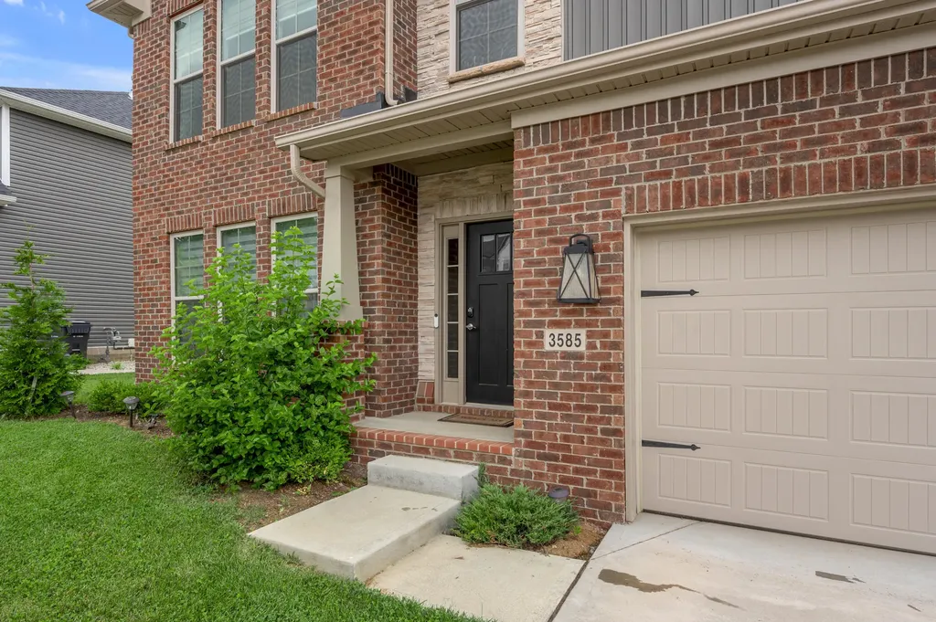3585 Bay Springs Park Lexington KY 40509