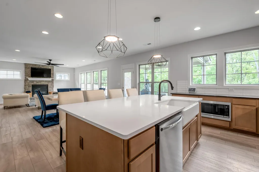 3585 Bay Springs Park Lexington KY 40509