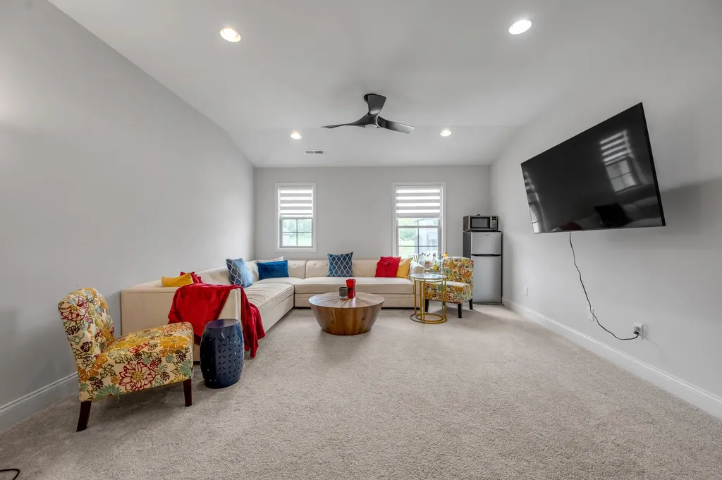 3585 Bay Springs Park Lexington KY 40509