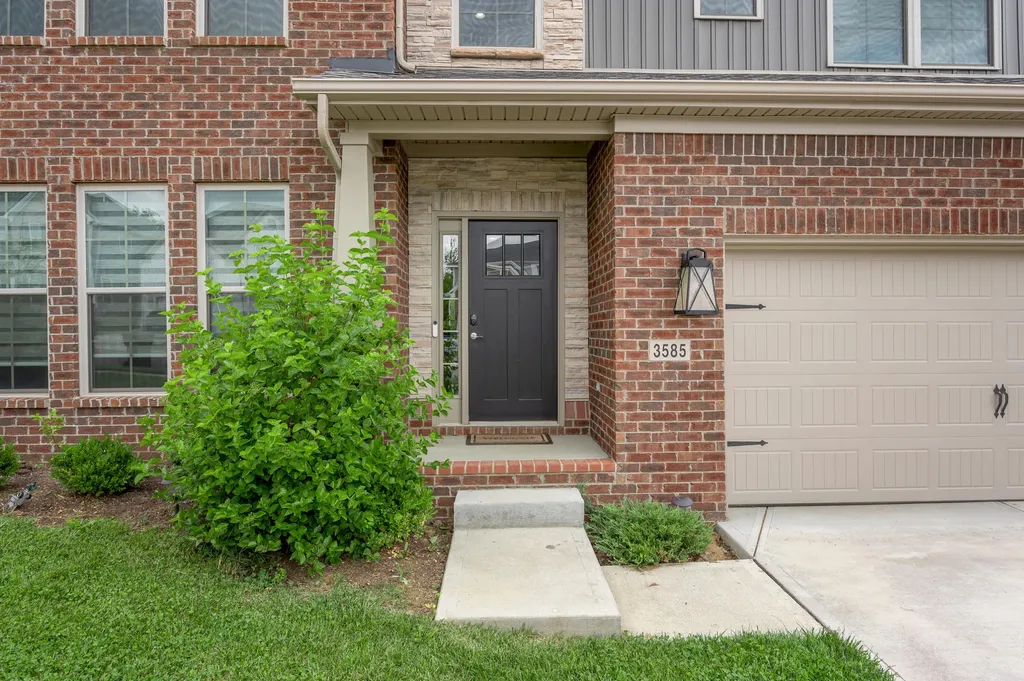 3585 Bay Springs Park Lexington KY 40509
