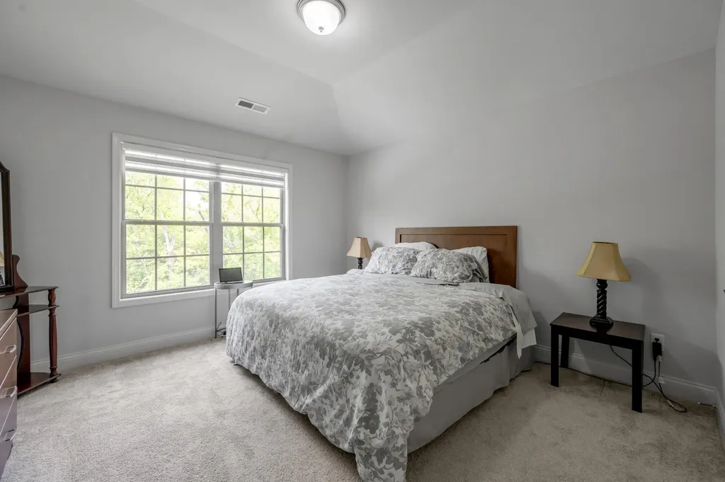 3585 Bay Springs Park Lexington KY 40509