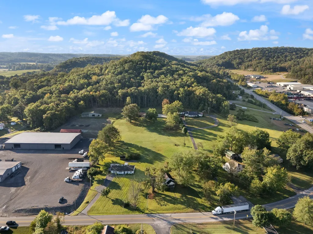 89 Big Windy Lane Dunnville KY 42528
