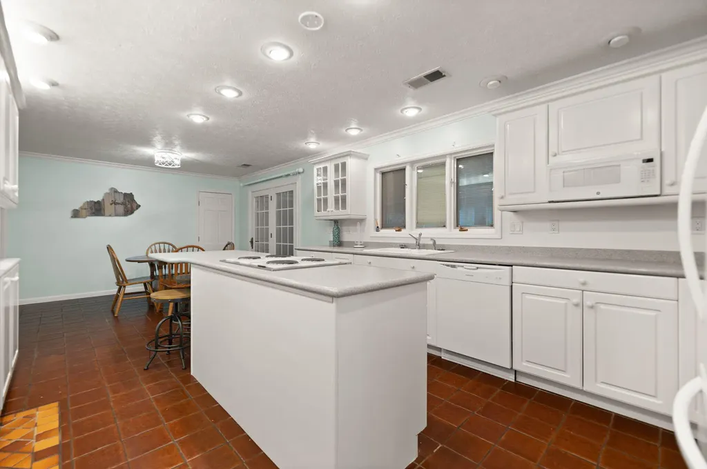 89 Big Windy Lane Dunnville KY 42528