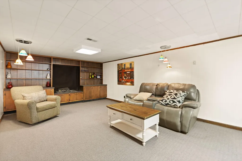 89 Big Windy Lane Dunnville KY 42528