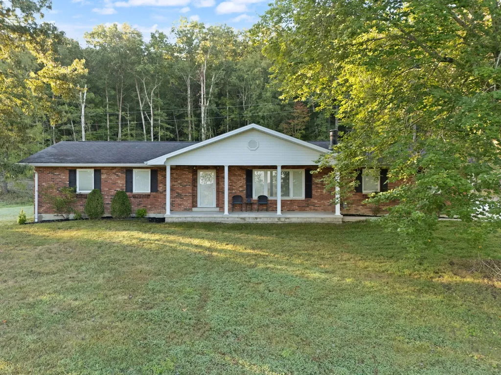 89 Big Windy Lane Dunnville KY 42528
