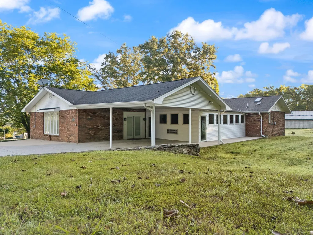 89 Big Windy Lane Dunnville KY 42528