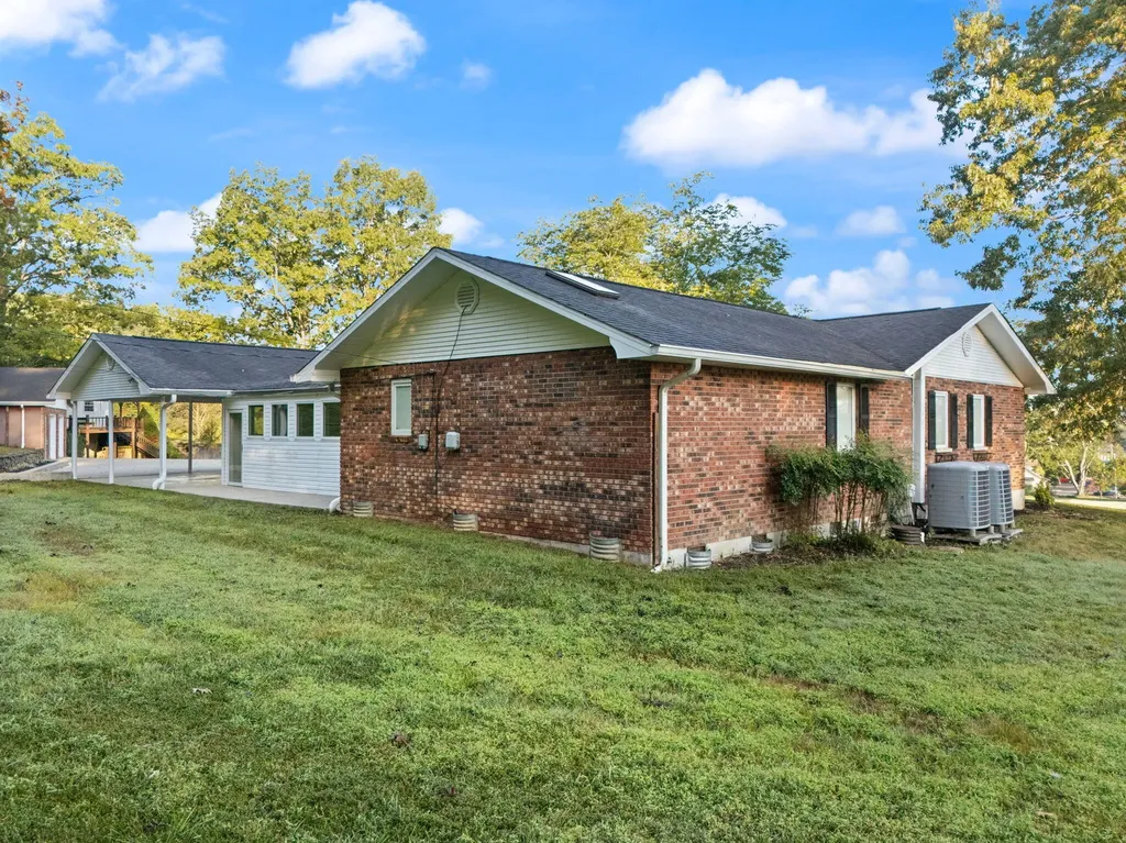 89 Big Windy Lane Dunnville KY 42528