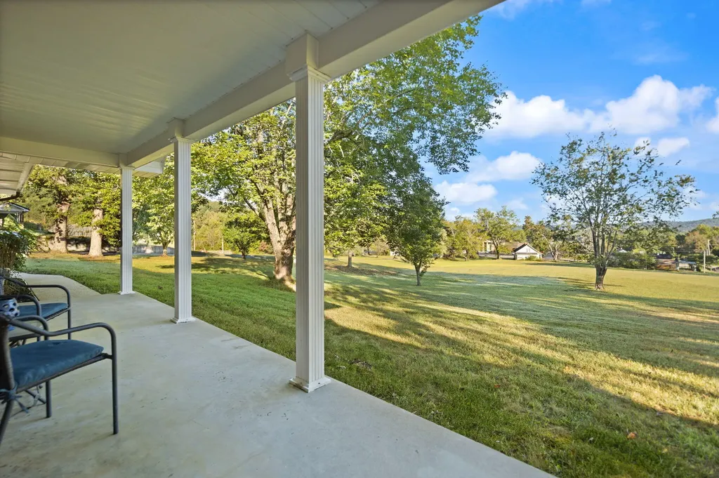 89 Big Windy Lane Dunnville KY 42528
